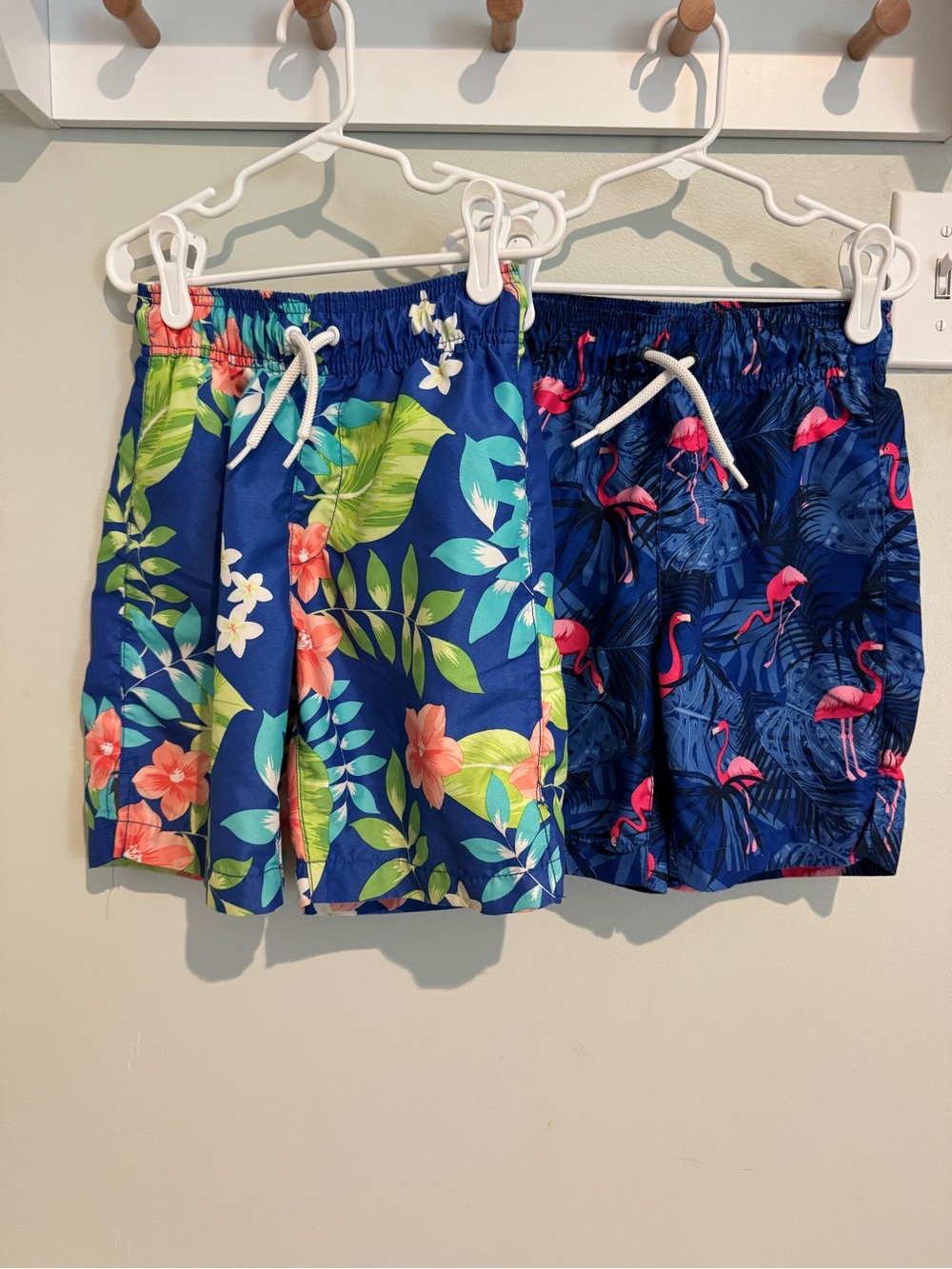 Boys 5/6 Blue Tropical Floral & Navy Flamingo Swim Trunks (2-Pack)